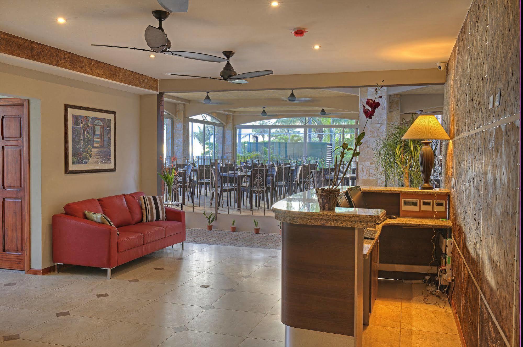 Beachfront Hotel Tramonto 哈科 外观 照片