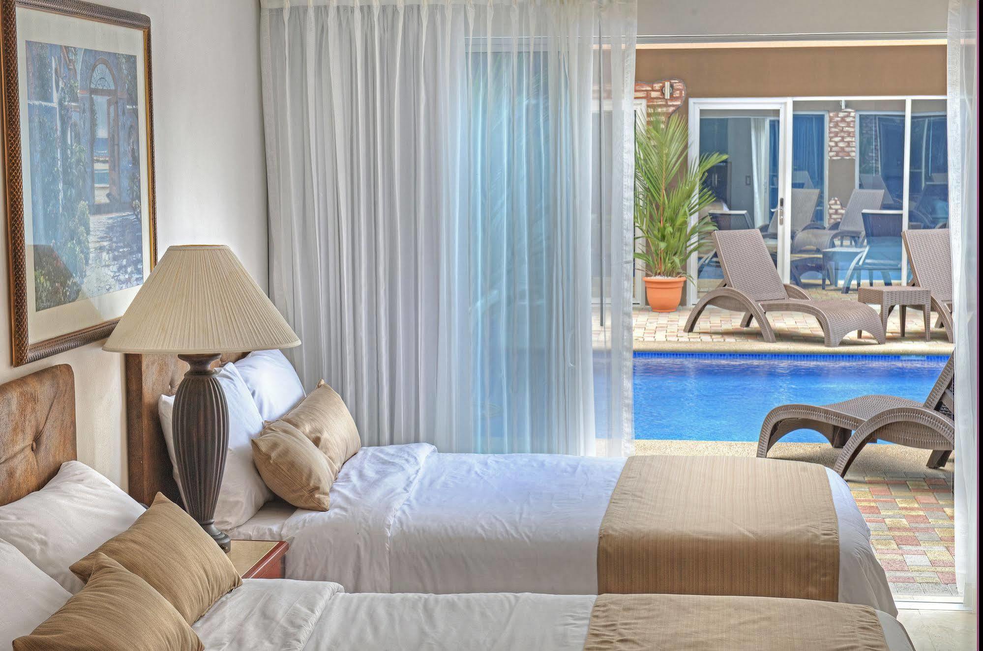 Beachfront Hotel Tramonto 哈科 外观 照片
