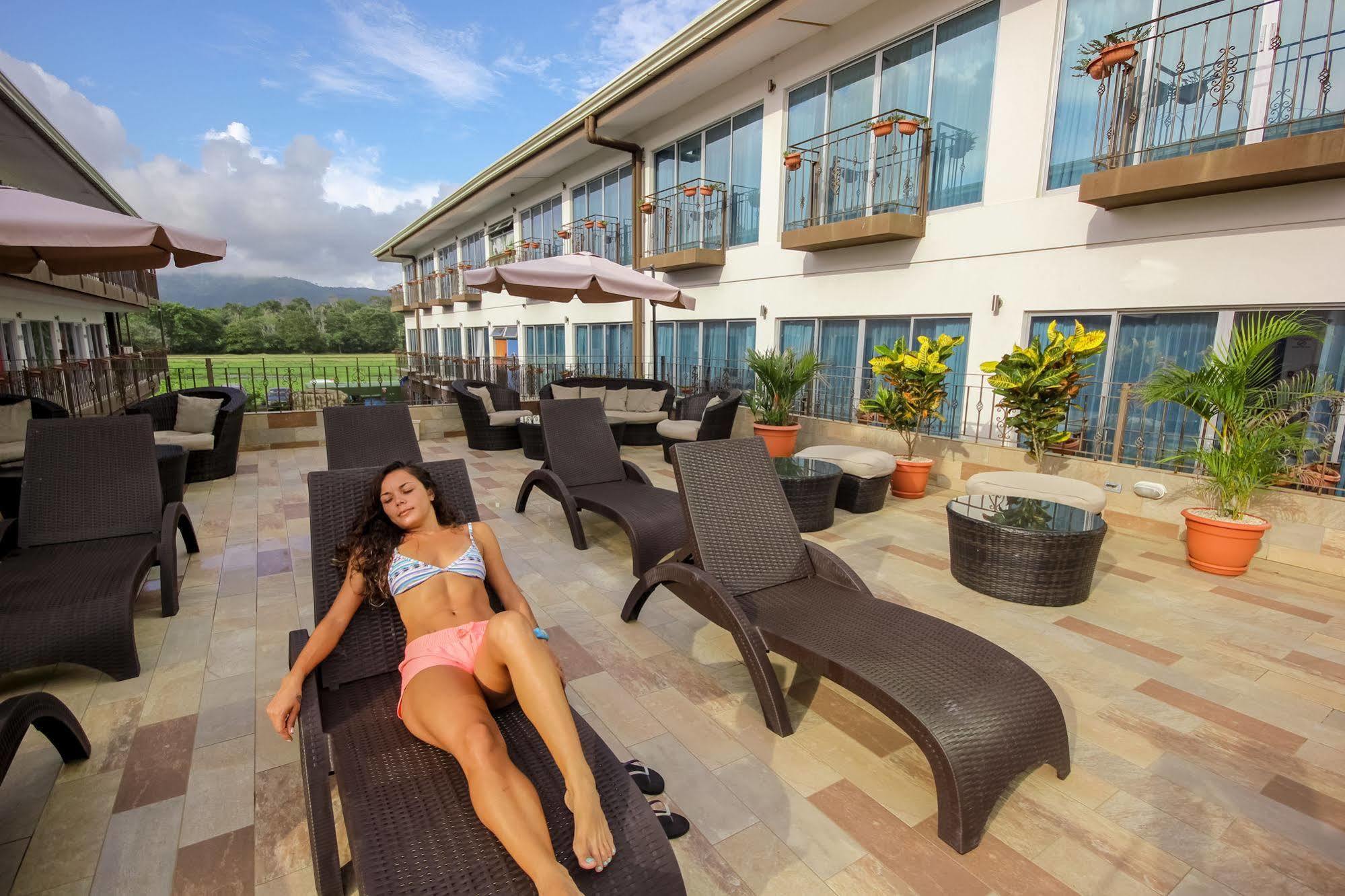 Beachfront Hotel Tramonto 哈科 外观 照片
